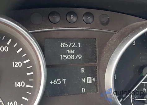 2009 Mercedes-Benz Ml 350 4Matic z USA, uszkodzony, nr VIN 4JGBB86E89A487200